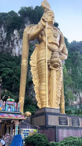 The famous temple in Malaysia 🏛️❤️#batucave #fyp #malaysia #viral #malaysiatiktok 