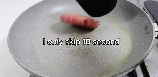 i just want to make a Burger🥀😭 #ionlyskipped10seconds #idk #fyp #burger #howtobasic 