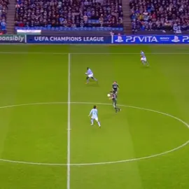 CR7 - chip shot skill year 2013 #football #Soccer #bongda 