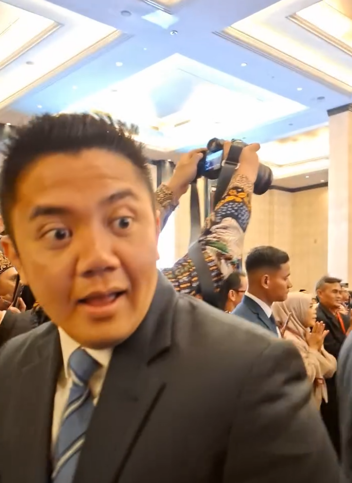 candu bgt dengar suaraq Mas Seskab🫵🏻🤍😍 #letkolteddy #mayorteddy #today #trending 