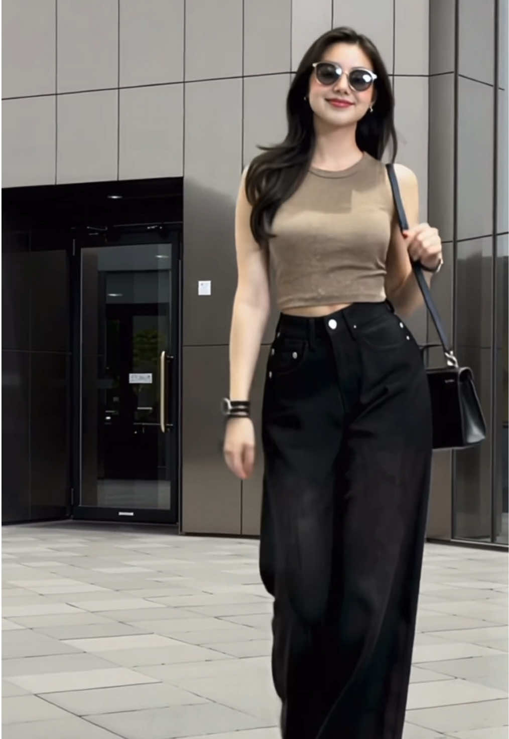 Quần Jean Suông Nữ Chất Jean QC Cao Cấp Màu Đen Trơn Kèm Thêu Túi Sau Kiểu Dang ng RộngChe Khuyết Điểm Tốt #quanjean #quanjeannu #quanjeansuong #thoitrangtiktok #xuhuong 