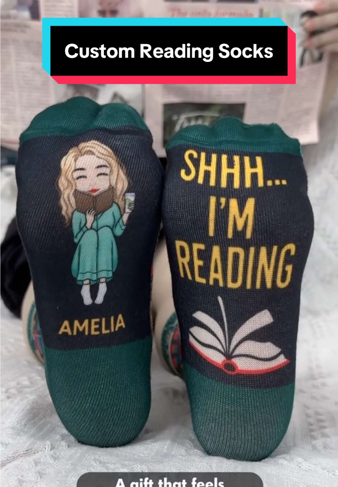 Custom reading socks made for lazy weekends and long novels. 💫📚 #pawfecthouse #personalizedgifts #books #reading #socks