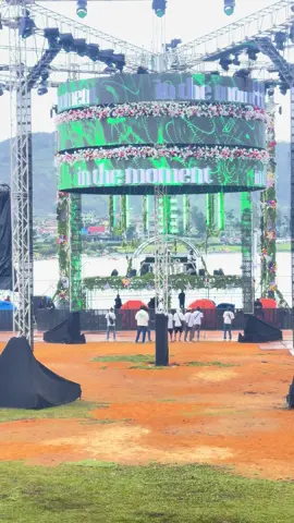 Its Happening now!!  @IИTHƎMOMƎИT  . . . . #nuwaraeliya #inthemoment #mountainsarecalling #tempojunction #party