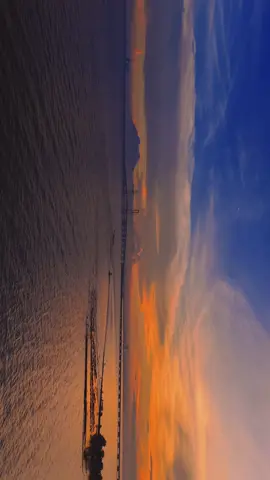 Ngak perlu jauh2 cr tongkrongan view secantik. 30 menit dr sby aj #kutaisukbar #bangkalan #suramadu #surabaya #setiaabaditrip 