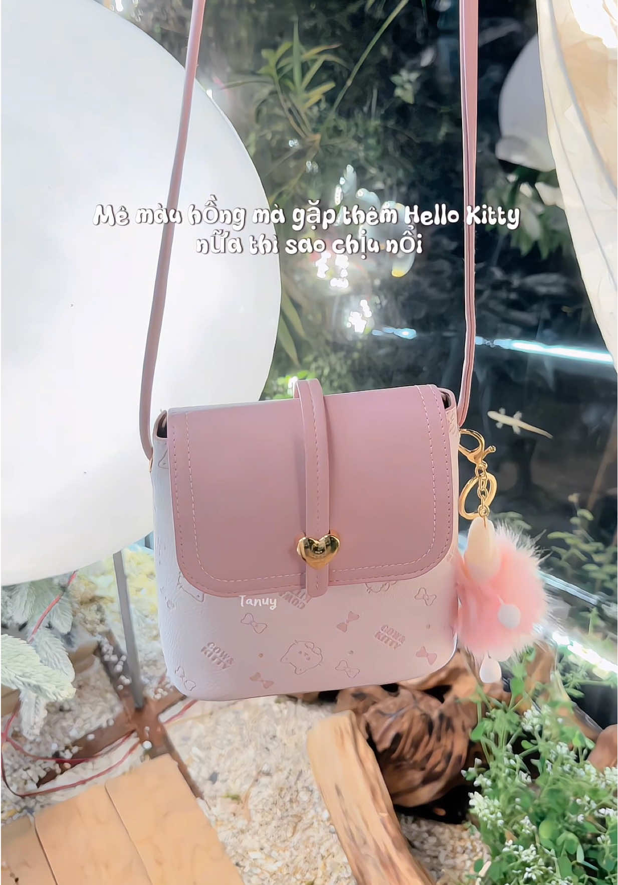 ỏ dễ thương 🥰 #tuixach #tuihellokitty #borryrosa #quatang #giftideas 
