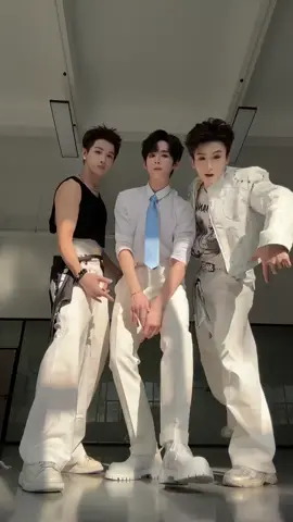 รักจินจื่อหาน🤭🤭🤭😅😅😅
