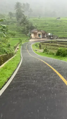 Semoga hujan ini membawa berkah