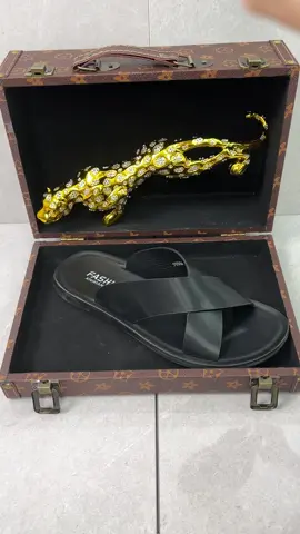 #sandals #mensandals #menshoes #sandalsformen #sandalsresorts #tiktokshop 