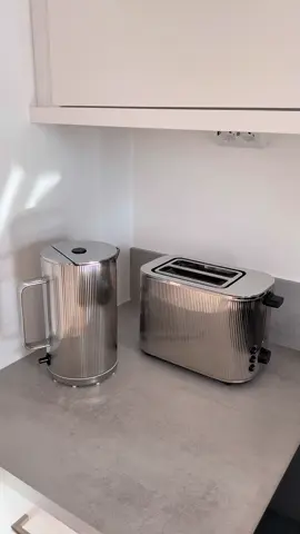 Georg Jensen Bernadotte Collection 🩶 #georgjensen #bernadotte #toaster #kettle #silver @Georg Jensen 