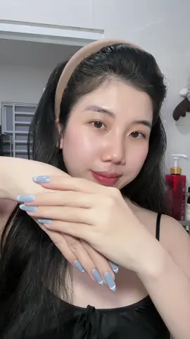 Mặt có thể make up che khuyết điểm, nhưng tay thì không🫧  #duongtay #kemduongtay #chamsocdatay #socus #kemtay  @𝑮𝒍𝒐𝒘 𝒃𝒚 𝑵𝒈𝒖𝒚𝒆𝒕 🌸 