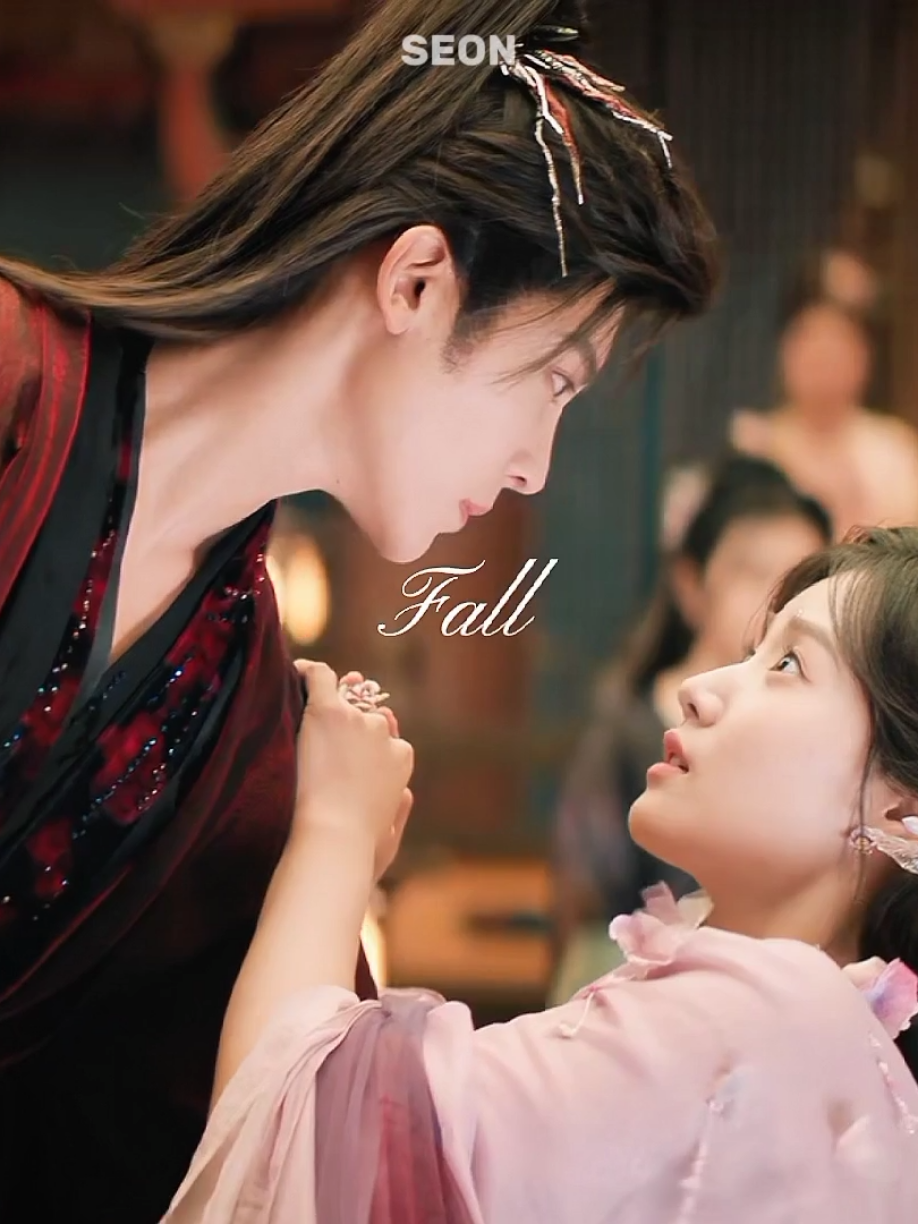 fallin' love again and again 💖 #loveintheclouds #huominghao #luyuxiao #cdrama #fyp 