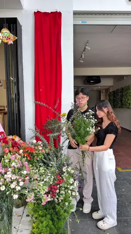🌸 WORKSHOP HOA 20/10 – DÀNH TẶNG NHỮNG NGƯỜI ĐẸP NHẤT 🌿 Giá chỉ 68.000đ – tại Cà phê ống Hà Nội Tháng Mười – tháng của những đóa hoa và những người phụ nữ dịu dàng nhất. Cà phê ống mời bạn cùng tham gia Workshop cắm hoa – nơi bạn được tự tay chọn từng nhành hoa, gửi gắm vào đó lời chúc yêu thương và sự trân trọng dành cho “người đẹp nhất” trong tim mình. 💐 ✍️Cà phê ống Hà Nội 29 Ô Đồng Lầm, Văn Miếu - Quốc Tử Giám #CaPheOngHaNoi #BuffetHoa #ThuHaNoi #TraiNghiemDep #CamHoa 