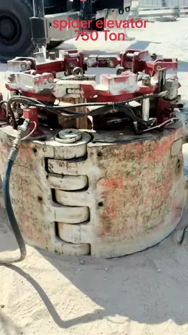 spider elevator 750 ton capacity #spiderelevator #drilling #equipment #onshore #casing #oilandgas #viralvideo 
