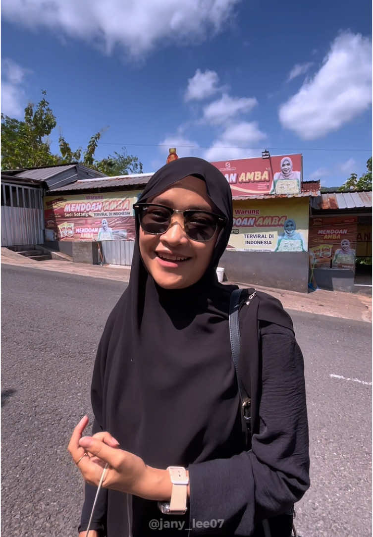 Akhirnya kesampean main ke kerajaan @Mendoan Amba Suci Sotang yang paling viral banget di Indonesia🥰 #mendoanamba #sucisotang #miekuthelsucisotang