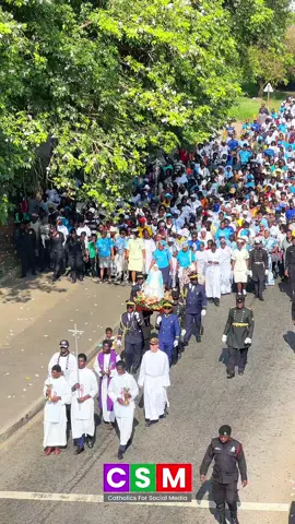 LIVE: ACCRA ROSARY CONGRESS DAY 3 - PROCESSION  Circle- Cantonments Pilgrims have arrived at Christ The King  #RosaryCongress #CSM TikTok  https://www.tiktok.com/@catholicsforsocialmedia?_t=ZM-8yGgWMmxjev&_r=1 Instagram  https://www.instagram.com/catholicsforsocialmedia?igsh=bDJqcGpkdHZyN3Qx&utm_source=qr Facebook  https://www.facebook.com/share/1CaXx7juC3/?mibextid=wwXIfr Watsapp channel  https://whatsapp.com/channel/0029VahGScDDeONCQNZCX02K YouTube  https://youtube.com/@catholicsforsocialmedia8646?si=y6QNZQ7g8QuxUor0 X https://x.com/catholicvibesgh?s=21