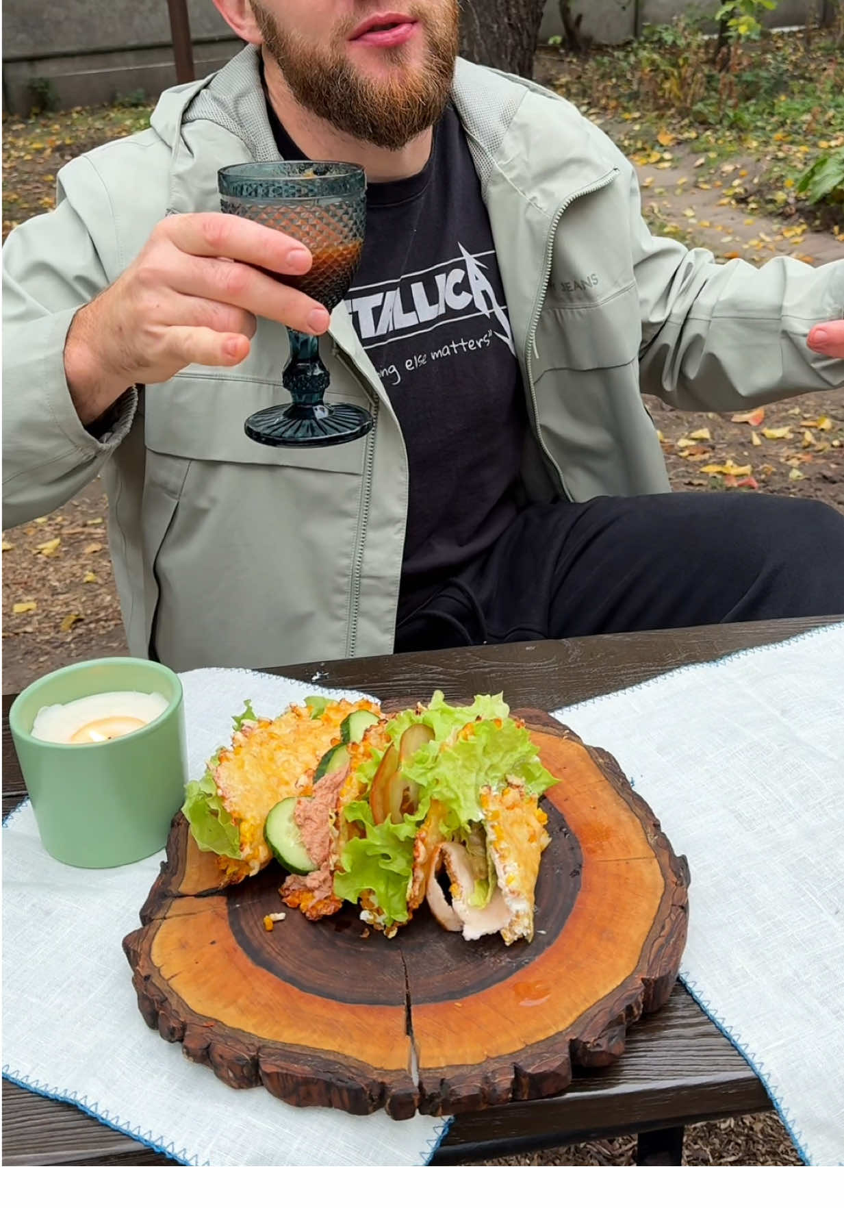 Кукурудзяні кишені 🔥 Кукурудза 🌽 краще заморожена (менше калорій, але можна і звичайну) зверху сир і у піч на 200 градусів на 20 хвилин. Начінка люба, смачно зі всім. #кукуруза🌽 #тако #рецепт #сирнакукурудза 