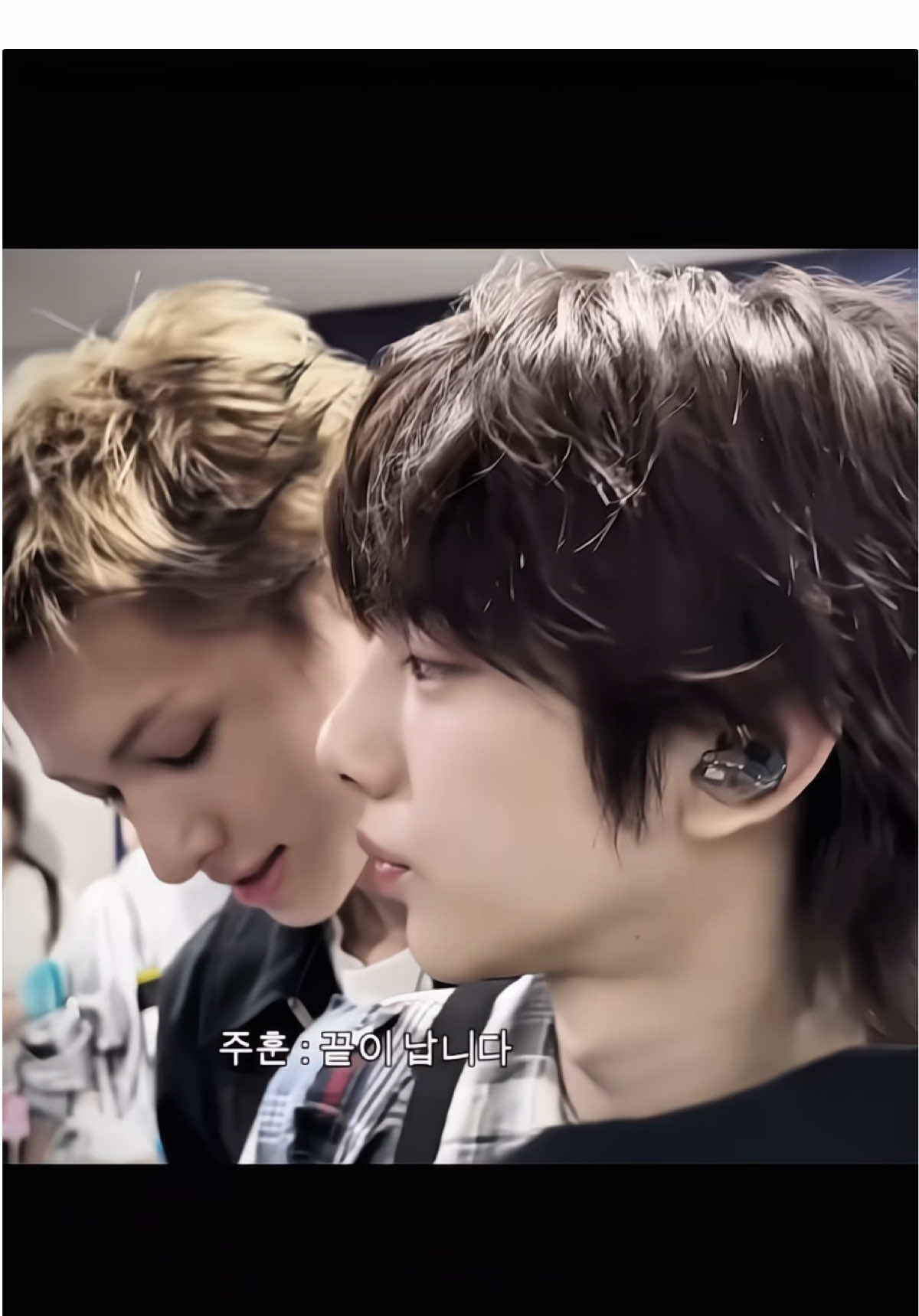 : oh my twinski  ˎˊ- #martin #juhoon #cortis 