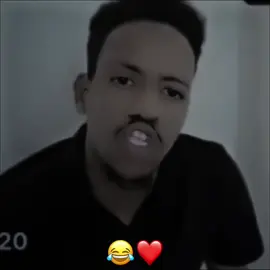 Shabalaaala Wey Ka yaabsadenn 😂❤️🤷🏾‍♂️ @Hᗩᗩ𝔻𝗜 🥹❤️ @Z4M11R LYRICS 🎧🦕🔥 #jawi_bila🌊❤️🌴 #viral #trending #fyb #foryoupage 