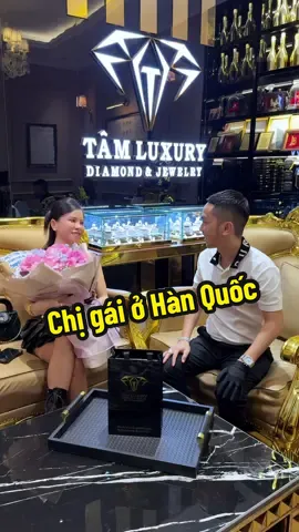 Tiếp đón bàn giao nhẫn cho Chị gái từ #HànQuốc về #ViệtNam ghé ủng hộ #TamLuxury ❤️ #Nhannu #Nhannukimcuong  