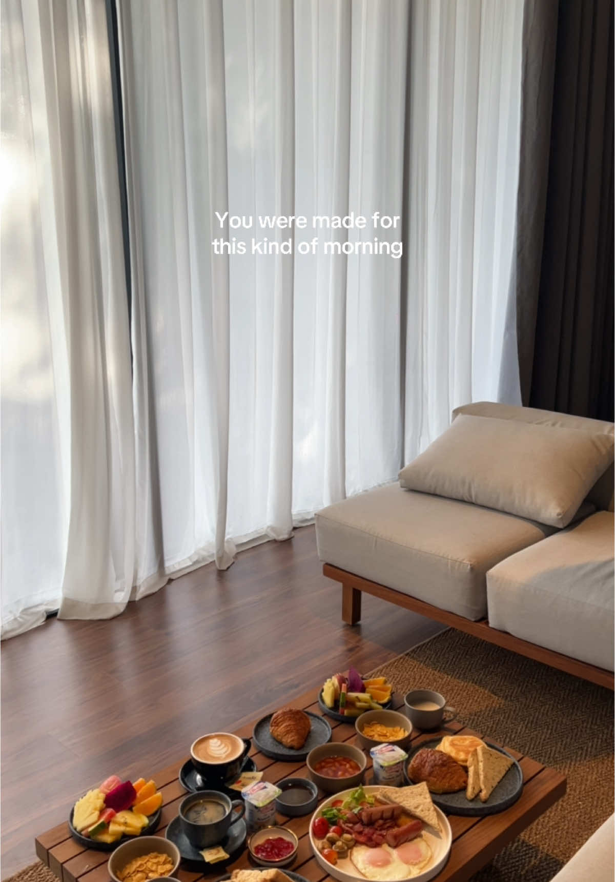 you were made for this kind of morning ☀️  #hotel #luxury #hotelbreakfast #travel  