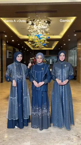 Mana design favoritmu bestie? Sarimbit viral dari nararya kali ini memang langsung menyita perhatian sejak muncul pertama kali, secantik ini harganya sangat terjangkau #sarimbit2026 #sarimbitnararya #fyp #sarimbitkeluarga #sarimbitviral 