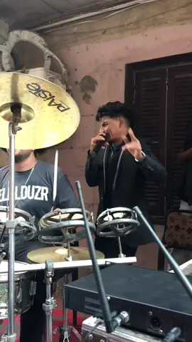 ‏اشتريت ملكي ‏علشان أبقى معاك 😂😂😂😂😂يا سمر😂😂😂😂😂😂اموت😂#ميا 