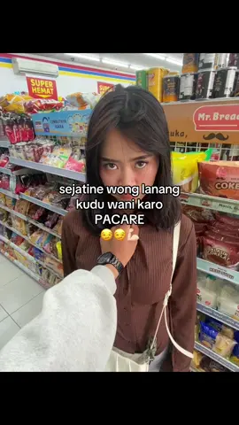 malah nguwamok cah😭 #foryoupage #katakata #bucin #fyp 