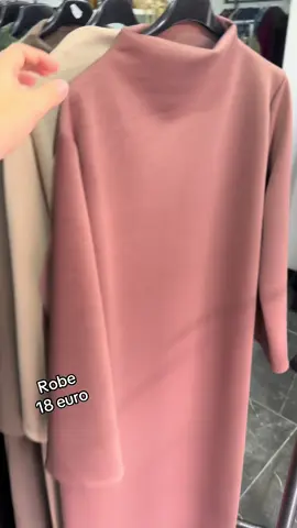 Robe col montant 18 euro  #robe #outfit #hijab #celiaboutique #liege 