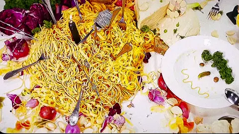 Le sserafim🍝 #lesserafim #カムバ  @LE SSERAFIM #fypシ 