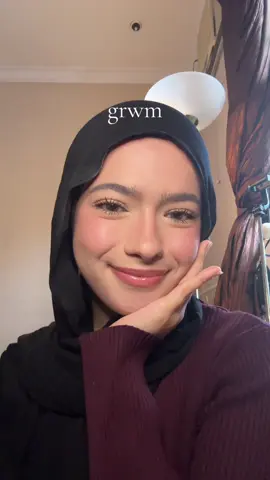 baaack with #grwm #makeup 