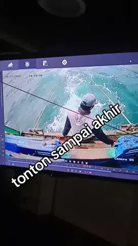 maka nya yg suami nya nelayan jangan cuman senang doang dapat uang banyak, dan di rumah buat poya