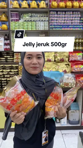 Jelly jeruk rasa manis asem teksturnya nya kenyal padat seperti yupi#promoseruweekend #jelly #jellyfruit #diskon 