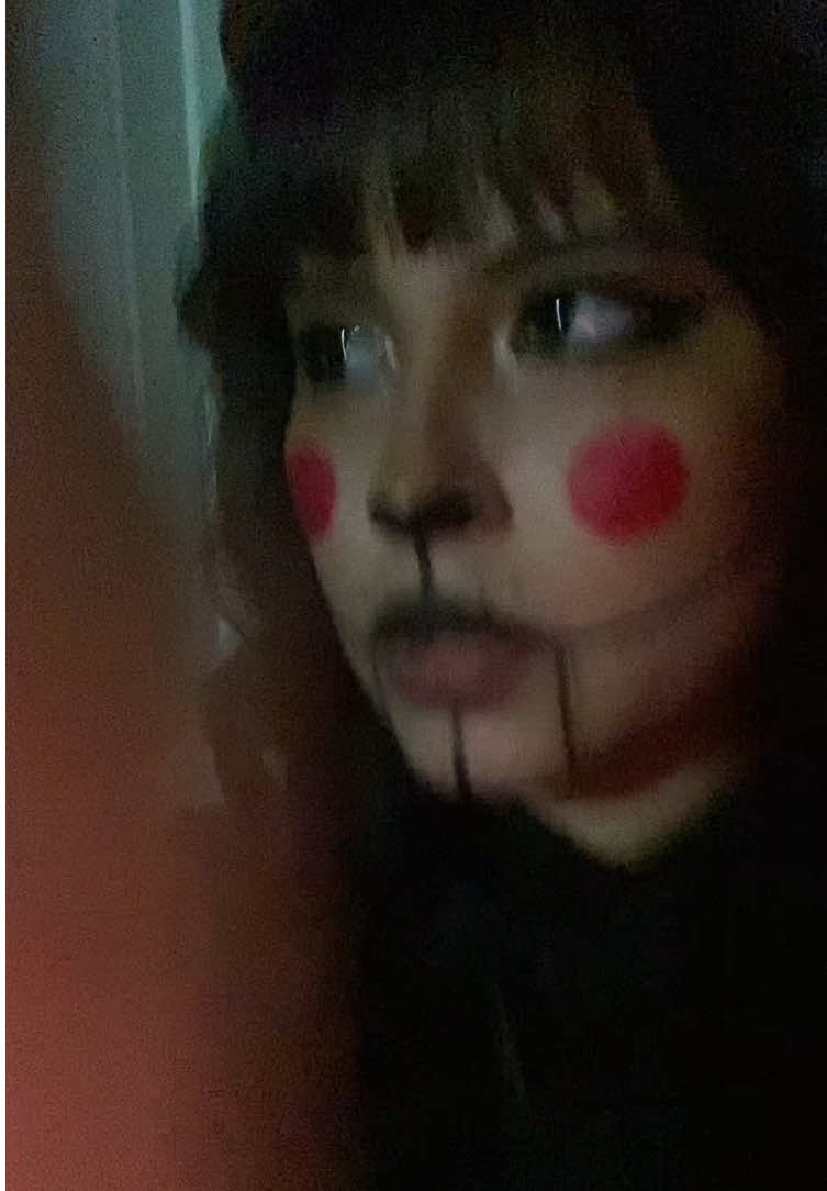 FIVE NIGHTS AT FREDDYS MAKEUP TRANSITION #viral #fyp #halloweenmakeup #fnaf #freddyfazbear 