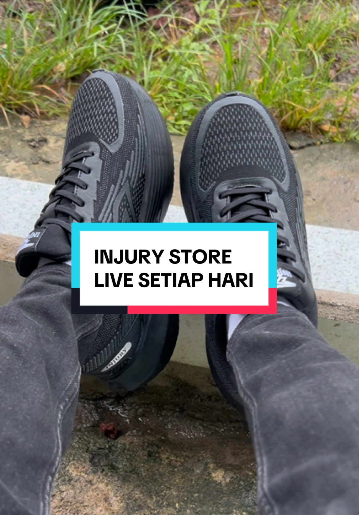 Sepatu yang cocok buat lari santai dan bisa banget buat sekolah Ready size 38 39 40 41 42 43 44 #injury #sepaturunning #unisex #livesetiaphari 