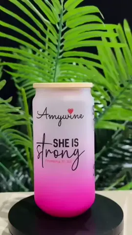 Our personalised frosted glass mugs with bamboo lid and straw are extremely colorful  🎨. Daily motivotional reminders. Send us a DM to order your custom jar or visit our etsy shop in bio to shop this and other designs. #personalisedjar #customjars #inspirational #dailymotivation #personlisedgifts 