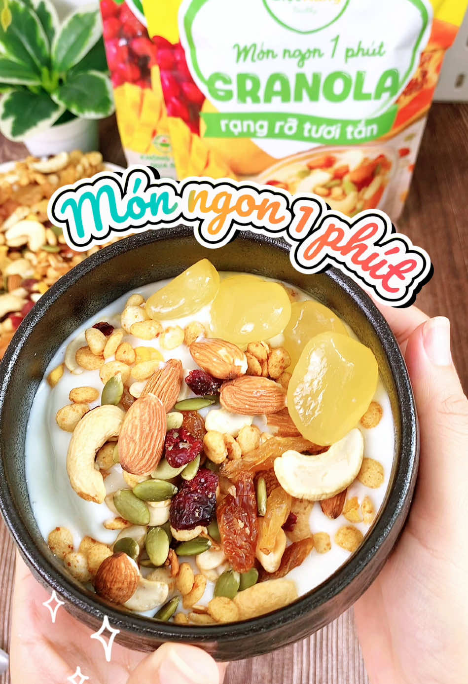 Granola Giọt Nắng 70% Hạt và Quả Sấy món ngon cho chị em phụ nữ đây nhé!✨🥑✨🥭✨🍇✨🫐✨🍌✨🥝✨ #granolagiotnang #giotnang #granola #buaanlanhmanh #ngucoc 