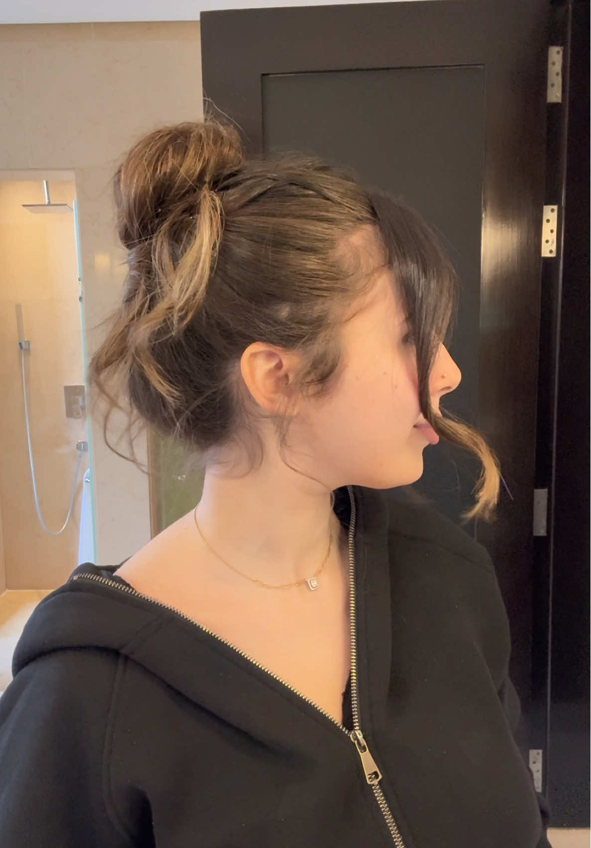 Loose bun tutorial!🤍 #loosebun #hairstyles #fyp #foryoupage #hairtok 