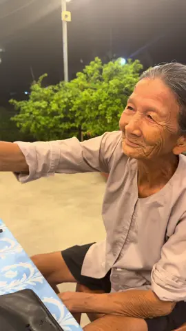 #cuối tuần có ai lên kèo với bà ba không nè 🥰