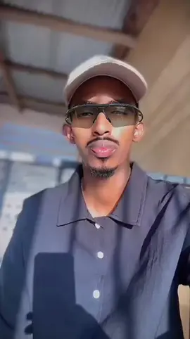Hana Dhaafine Kalay dhawyso ❤️🫶 Repost @James,s🖤😎 @Aarka garxajis😚 @🇾 🇦 🇭 🇾 🇦  🐪  #CapCut #CapCutAmor #tik_tok #somalilandtiktok💚🤍❤ 