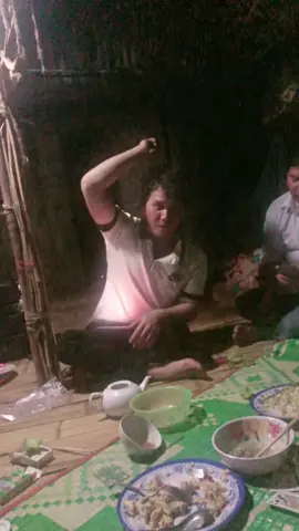 Tạo đã uống rượu 