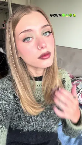 I so pale🧍🏼‍♀️ #makeup #makeupartist #getreadywithme #MakeupRoutine #grwm 