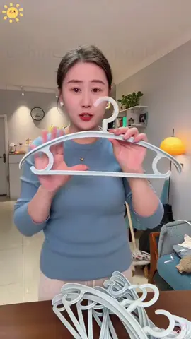 Este cabide evita que suas roupas deformem novamente #tiktokshop #fyp 