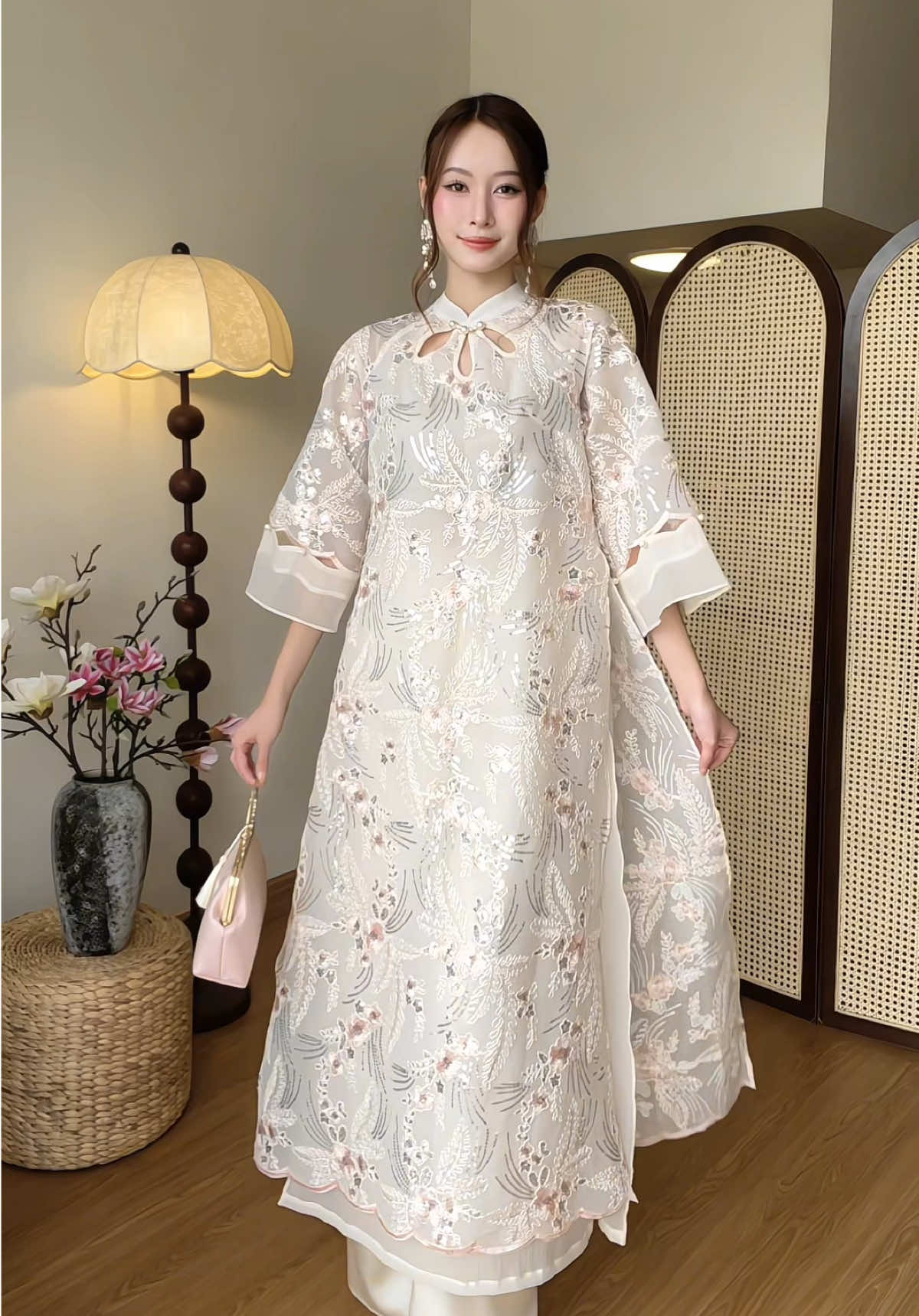 ÁO DÀI TỐ TRÂN  @Áo dài Lana   Quý cô trong tà áo dài – nét đẹp vừa tinh tế vừa quý phái #SD395 #lanadesignvn #thoitrangtiktok #áodaivietnam 