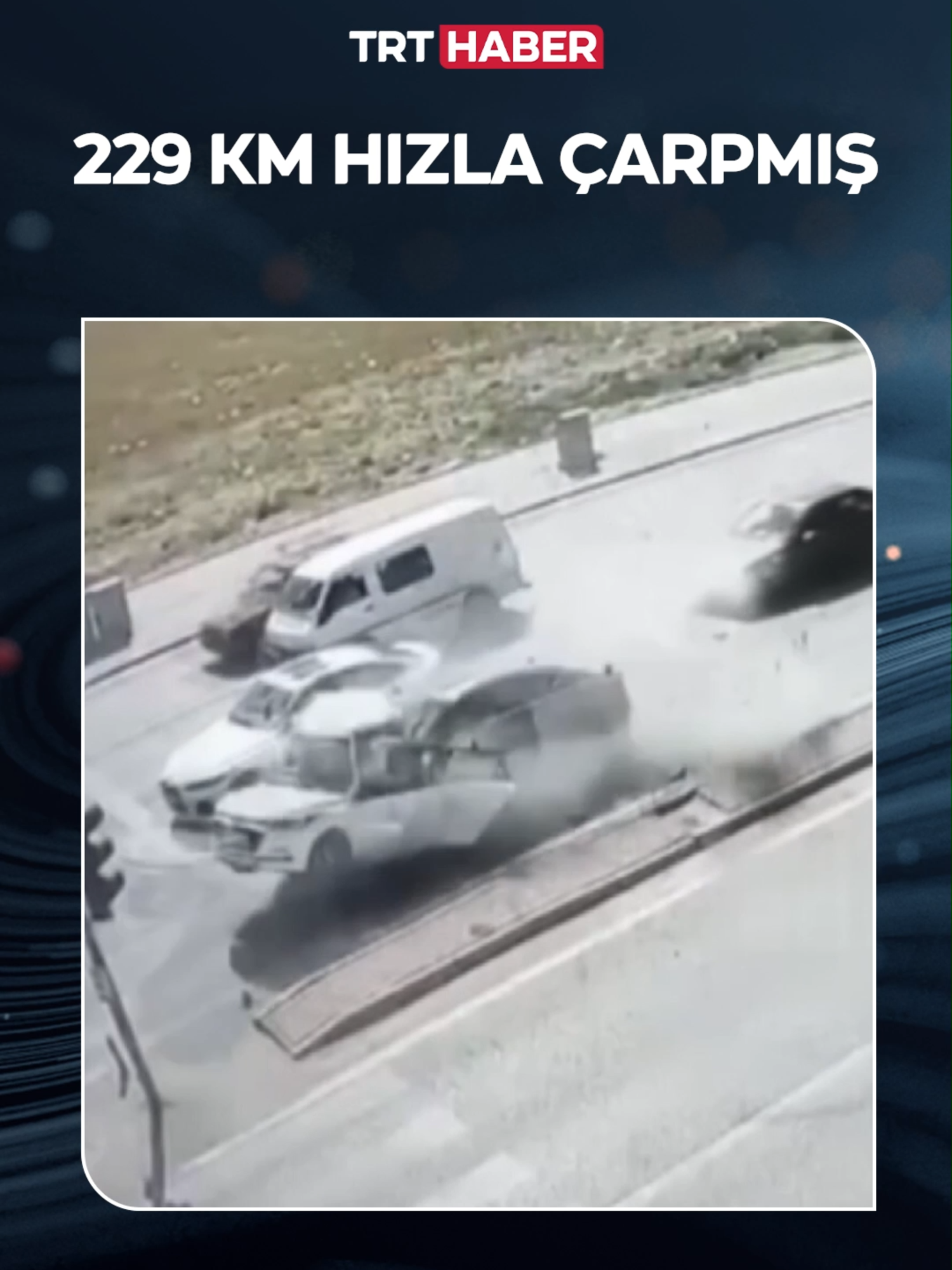 Konya'da kırmızı ışıkta bekleyen otomobile hızla çarpan ve 1 kişinin ölümüne sebep olan aracın, saatte 229 kilometre hızla gittiği tespit edildi.