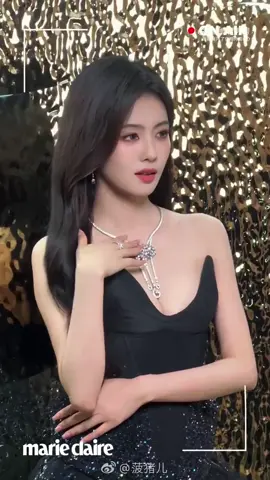 🤩🤩🤩🤩 Mê chết phong cách này , slay điên ✨🖤 Còn thở , leak tiếp đi ạ  #bailu #bachloc #ไป๋ลู่ #白鹿 