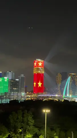 Toà nhà nổi nh.ất Sài Gòn chính là đây. #saigoncityview #saigon #saigonmarinaifc 