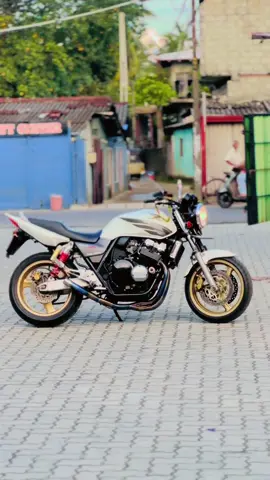 එහෙමද?🥺🤦‍♂️බයේ බෑ🤌😮‍💨💀#cb400sfspec3#Mr_Moma💀🤌 