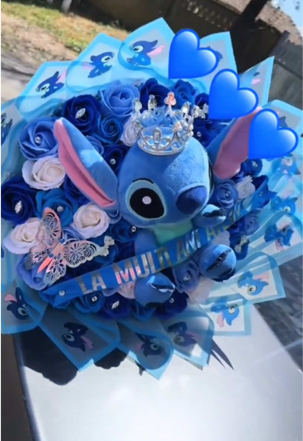 Stitch bouquet 💐💙 #ohanameansfamily #liloandstitch #disney #CollageStitch #stitchkindness 