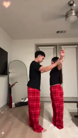 Hug my girlfriend ❤️#surprise #hug #fyp #couple #girlfriend 