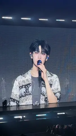 ดาวหางฮัลเลย์ เสอไพ้คร้าฟคุนแม่  #2025_ZEROBASEONE_WORLDTOUR_HEREANDNOW_IN_BANGKOK #ZB1HEREandNOWinBKK